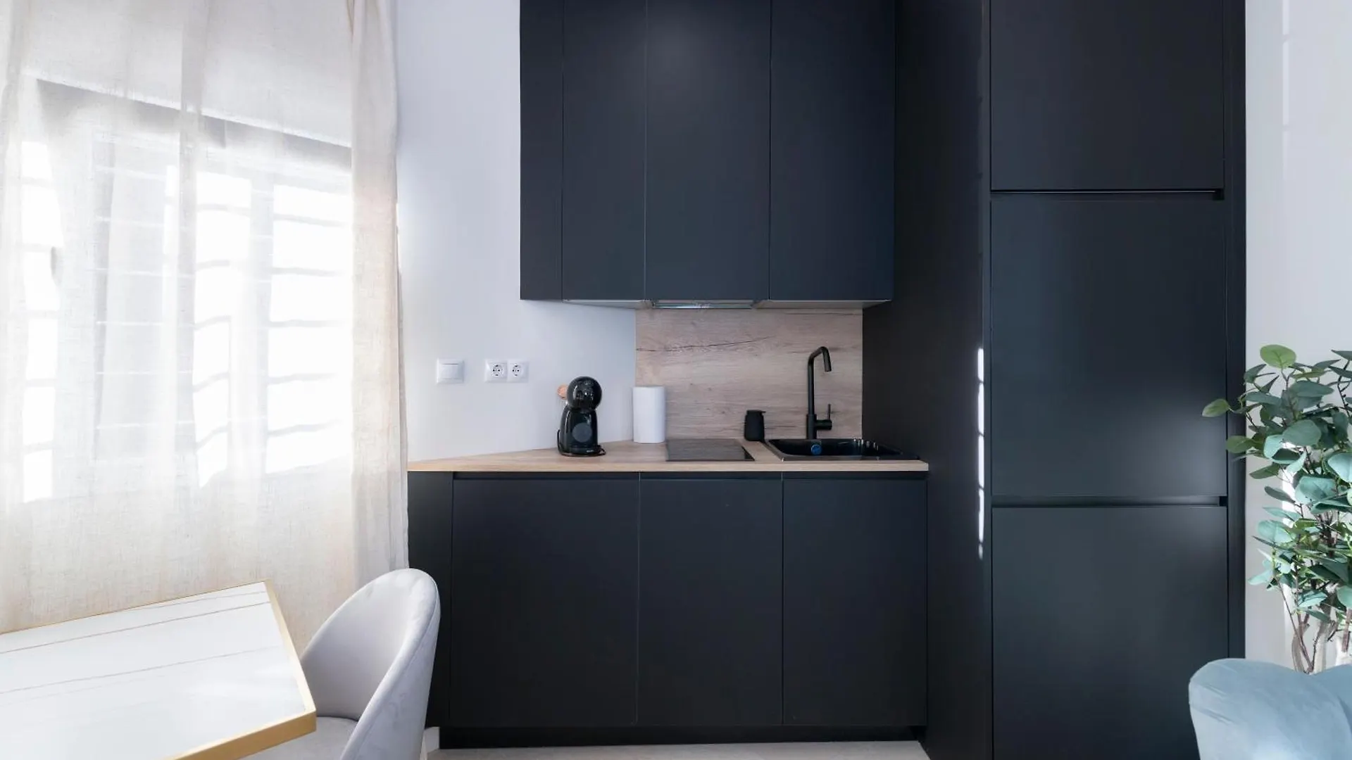 Malaga Boutique V.V Luxury Jacuzzy Apartment