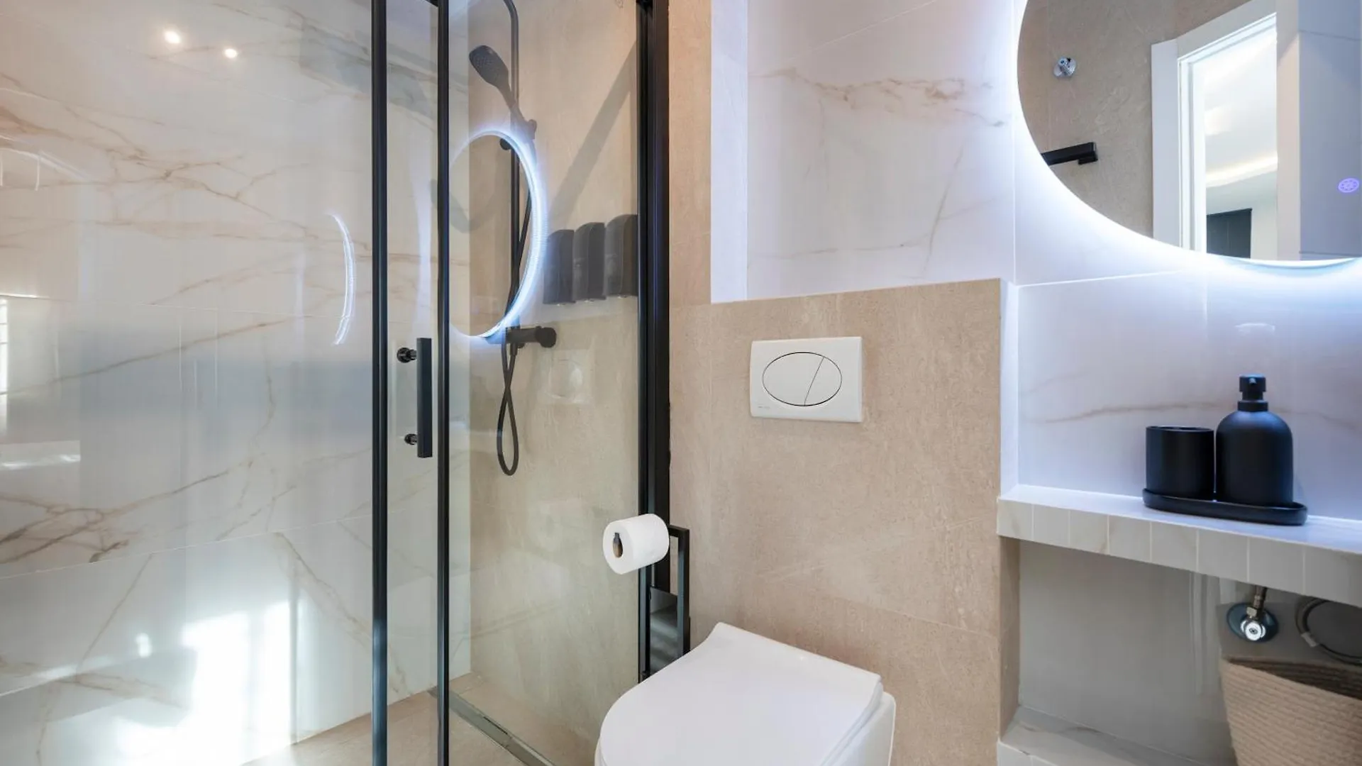 Malaga Boutique V.V Luxury Jacuzzy Apartment